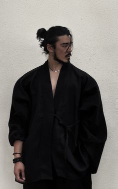 Japanese Men Hairstyle, Undercut Long Hair, Asian Streetwear, Punk Hair, Human Poses Reference, Natural Hair Braids, Boy Photography Poses, Tumblr Boys, Japanese Men