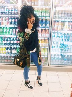 She Looks Cute // pinterest @filthyannieky Estilo Hip Hop, Dope Outfits, Mode Inspiration, Baddie Outfits, Looks Vintage