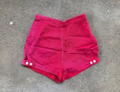 --  Vintage 50s to early 60s Bradley Red Cotton Side Zip High Waisted Shorts --  Nice condition with light wear, but look killer and have tons of life left --  100% cotton  --  Size 24 x 1 1/4 (Small), but please see below for measurements --  Thanks for looking and have a fantastic day! MEASUREMENTS Waist - 12 inches across; 24 inch waist (can also be worn with one button let out, measuring 25 inch waist) Hips - 16 1/2 inches across; 33 inch hips Rise - 13 1/4 inches Inseam - 1 1/4 inches Total 60s Shorts, 1950s Shorts, Levis Pants, Early 60s, Vintage Americana, Red High, Pants Jeans, Skorts, Drop Waist