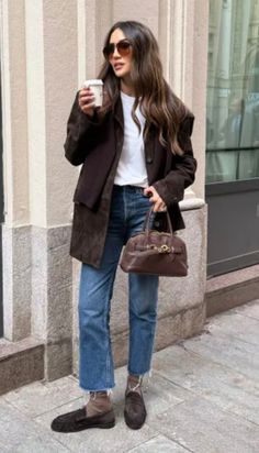 Khaite Boots Outfit, Massimo Dutti Women Outfits, Womens Brown Loafers Outfit, Denim Loafers Outfit, Mokasinke Outfit, Outfits With Brown Loafers Women, Tan Suede Loafers Outfit Women, Brown Suede Blazer Outfit, Taupe Loafers Outfit