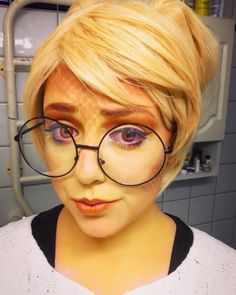 Was actually planning to use this makeup for my (possible) Alphys cosplay, bahaha. She has a video up about it too. Cosplay Tumblr, Anime Cosplay Ideas, Nerd Fashion, Cosplay Tutorial, Casual Cosplay, Witch House