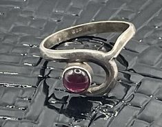 ad eBay - Find many great new & used options and get the best deals for sterling silver ruby ring size ￼5 Vintage, Estate at the best online prices at eBay! Free shipping for many products! Silver Ruby Ring, Ring Making, Vintage Sterling Silver Rings, Ruby Stone, Fine Rings, Ruby Ring, Natural Ruby, Bezel Setting, Silver Band