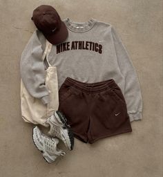 Sweat Shorts Outfit, Shorts Outfit, Nike Vintage, Cute Comfy Outfits, Vintage Champion, Swaggy Outfits