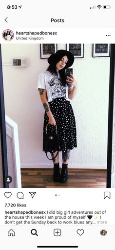 Alt Office Casual, Outfits For Summer Concerts, Medium Size Goth Outfits, Older Emo Outfits, Plus Size Summer Outfits Grunge, Alt Office Outfit Summer, Alt Mum Fashion, Plus Size Edgy Office Outfit, Goth Mom Style