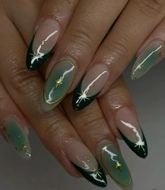 Christmas nails inspo #2024 Winter Solstice Nails, Green Christmas Nails, Christmas Nail, Makeup For Green Eyes, Nails Inspo, Green Nails, Holiday Nails, Green Hair