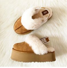 Cute Uggs, Fluffy Shoes, Cute Simple Nails, Shoe Ideas, Shoe Wishlist, Wallpaper Ipad, Uggs Outfit, Denim Skirt Women, Shades Of Beige