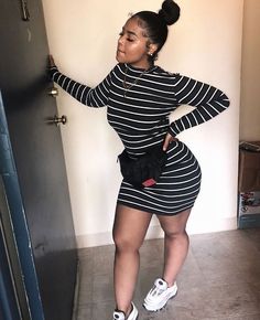 Sneakerhead Outfits, Chill Outfits, Sleeve Bodycon Dress, Long Sleeve Short Dress, Casual Stripes, Dope Outfits, Long Sleeve Bodycon, Long Sleeve Bodycon Dress, Baddie Outfits