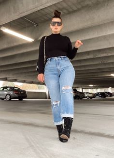 Outfits Midsize Birthday Outfits Winter, 2x Plus Size Outfits, Mom Appropriate Outfits, Clothes Inspo Midsize, Casual Preppy Outfits Plus Size, Midsize Millenial Fashion, Plus Size Fall Style, Cute Mom Jeans Outfit Winter, Size 12 Fall Outfits