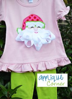 Cute Santa appliqué. Love appliqué corner!! Santa Applique, Monogram Maker, Machine Applique Designs, Sewing And Embroidery, Pink Santa, Applique Monogram, Christmas Applique, Sewing Appliques