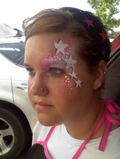 star face painting Star Face Painting, Simple Face Painting, Pop Star Party, Diy Gifts For Grandma, Adult Face Painting, Christmas Face Painting, New Birthday