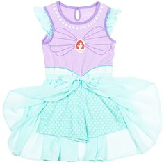 Your little girl is ready for a magical day dressed in this adorable Disney Princess outfit. This blue and purple romper features Ariel from The Little Mermaid with an all over print of mermaid scales on the shorts, pretty ruffles by the sleeves, and a stylish fluttery skirt that your little girl will love to twirl in. Made of a soft material that keeps your little girl comfortable, this cute Princess Ariel one-piece romper is the perfect outfit for those summer days of dress-up and play. Disney Sleeveless Spring Dress, Spring Sleeveless Disney Dresses, Sleeveless Purple Dress For Sleepover, Dress For Toddler Girl, Knotted Skirt, Disney Princess Toddler, Disney Princess Outfits, Back To School Fashion, Disney Princess Ariel