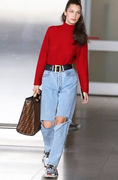 7 Winter Celebrity Airport Outfits | Who What Wear How To Wear Jeans, Seasons Winter, Aesthetic Dress, Green Corduroy, Trendy Swimwear, Pants Loose