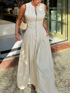 Vacation Sleeveless Linen Maxi Dress With Pockets Robes Glamour, Robes D'occasion, Gaun Fashion, Sleeveless Outfit, Cotton Linen Dresses, Sleeveless Long Dress, Khaki Dress, Long Summer Dresses, Tonga