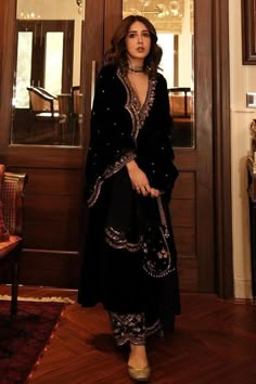 Buy #black #kurta with zardozi embroidery on the neckline and sleeve hems by #SureenaChowdhri at #AzaFashions Shop online now at #Azafashions.com Call +12132135273 or email contactus@azafashions.com for enquiries. #wedding #festive #ethnic #tradional #shopping #shoponline #party #reception #bride Velvet Suits Women Indian, Sureena Chowdhri, Black Velvet Suit, Suits For Women Indian, डिजाइनर कपड़े, Kurta Palazzo Set, Black Kurta