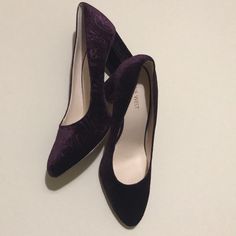 The Beautiful Purple Fabric, Very Different! Elegant Fall Wedge Heel Shoes, Elegant Wedge Heels For Fall, Formal Wedge Heels For Fall, Formal Fall Wedge Heels, Purple Sculpted Heel Formal Heels, Formal Purple Heels With Reinforced Heel, Purple Block Heel Shoes For Formal Occasions, Purple Block Heel Heels For Formal Occasions, Purple Block Heels For Formal Occasions