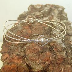 Dainty 1-Bead Spread Design Sterling Silver Bracelet by wiregems Bracelet Dainty, Sterling Bracelets, Silver Bangle, Affordable Gifts, Best Friend Gift, Crafted Jewelry, Sterling Silver Bracelet, Silver Bangles, Sell Handmade