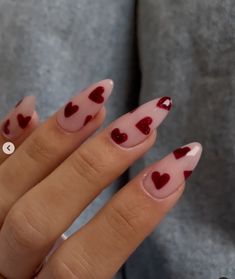 glitter hearts Wedding Theme Nails, Paris Nails Designs, Hot Pink Chrome Nails, Paris Nail Art, Hot Pink Chrome, Nails Moodboard, Paris Nails, Themed Nails, Pink Chrome Nails