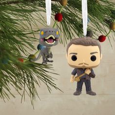 Collectible Hallmark Ornaments Christmas Tree Ornaments Funko Pop! Ornaments Add Some Fun To The Holidays With These Christmas Tree Ornaments From The Jurassic World Film. The Set Of Two Decorations Of Caretaker Owen Grady And Blue The Faithful Velociraptor. Item Is New However, Its Package Will Have Some Imperfections As Shown In The Pics. Please Reference Pics For Item Condition & Measurements. Open To Offers, Bundle Items For A Discount. Pet/Smoke Free Home. 1223164 Dinosaur Ornament, Movie O Owen And Blue, Batman Christmas Tree, Star Wars Christmas Ornaments, Owen Grady, Jurassic World Movie, Dinosaur Ornament, Harry Potter Funko Pop, Hallmark Christmas Ornaments, Star Wars Christmas