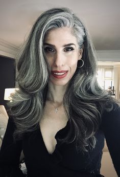 White Hair Color Ideas, Gray Hair Natural, Hair Color Grey Silver, Grey Hair Model, White Hair Color