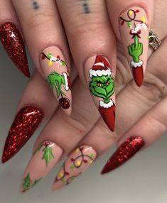 Nails that Sleigh: 45 Festive Christmas Nail Ideas to Try This Season - Days Inspired New Years Nail Designs, December Nails, Cute Christmas Nails, Christmas Nails Easy, Nails Now, Christmas Nails Acrylic, 2023 Christmas, New Year's Nails, Dipped Nails