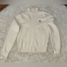 Louis Vuitton Women’s Cream Colored Sweater Size Small. Gorgeous Detailed Emblem On Chest. Tag On Collar Was Removed Because Of Irritation To The Neck. Louis Vuitton Sweater, Louis Vuitton Women, Cream Colored Sweater, Cream Color, Sweater Sizes, Sweaters For Women, Turtle Neck, Louis Vuitton, Size Small