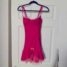 Never Worn Spring Fitted Sleepwear With Built-in Bra, Flirty Fitted Sleepwear With Built-in Bra, Flirty Fitted Sleepwear With Spaghetti Straps, Flirty Fitted Sleepwear, Flirty Fitted Sleepwear For Spring, Fitted Party Sleepwear With Built-in Bra, Victoria's Secret Pink, Secret Pink, Women's Intimates