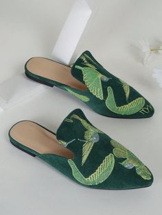 Fashionable 3D Phoenix Embroidered Pointed Toe Women Flat Shoes Green         Women Shoes, size features are:Bust: ,Length: ,Sleeve Length: Embroidery Mules, Statement Flats, Boho Fall Outfits, Coat Shoes, Women Flats, Bird Embroidery, Styles P, Outfit Inspiration Fall, Shoe Closet