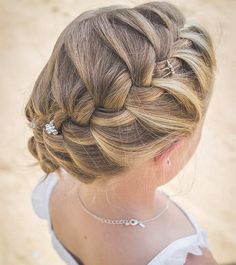 Types Of Hair Braids, French Braid Buns, Kylie Jenner Hair, Hair And Nail Salon, Wedding Simple