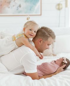 Aspyn And Parker, Aspyn Ovard, Newborn Family Photos, Newborn Pics, Newborn Lifestyle Session, Instagram Family, Insta Pics, Lifestyle Newborn, Newborn Pictures