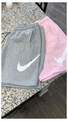 Celana Boxer, Looks Adidas, Cute Sweatpants, Cute Nike Outfits, Cute Lazy Outfits, Lazy Outfits, Cute Comfy Outfits, Cute Swag Outfits