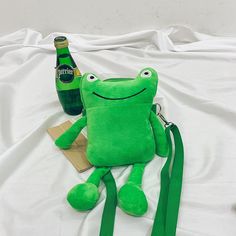 Super Cute Small Frog Bag - Green - Bags Frog Bag, Small Frog, Cartoon Frog, Frog Gifts, Plush Bags, Kawaii Plush, Animal Cartoon, Cute Frogs, Bag Trends