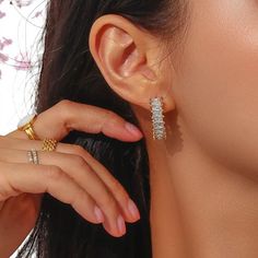 ✨ Luxury Gold-Plated Hoop Earrings with Zircon Stones ✨ 🌟 Add a touch of luxury to any outfit with these stunning hoop earrings! Gold-plated and adorned with sparkling zircon stones, they offer a unique glow and elegance to every look. Whether for a special evening or an unforgettable gift, these earrings will make any occasion extra special. 💎 💫 Why you'll love them: Luxury Design: Gold-plated with radiant zircon stones ✨ Stunning Statement: Perfect earrings for an unforgettable look 💫 Ideal Gift: The perfect gift for any woman who loves elegant jewelry 🎁 Handmade: Each pair is carefully crafted with love ✋❤️ 🎀 Beautifully packaged, ready for gifting! 🎀 🛒 Order now and treat yourself or your loved one to a luxurious, sparkling piece of jewelry! ✨ Luxury Statement Diamond Earrings As Gift, Luxury Hoop Diamond Earrings As Gift, Luxury Gold Hoop Rings, Luxury Gold Plated Hoop Earrings For Evening, Luxury Sparkling Hoop Earrings Gift, Luxury Hoop Earrings As Gift, Luxury Gold Diamond Earrings With Sparkling Stones, Luxury Statement Hoop Earrings With Plating, Luxury Gold Plated Hoop Earrings For Women