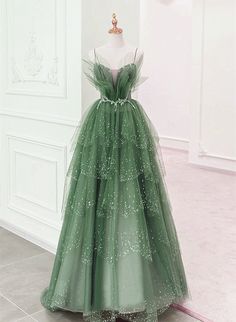 Glam Green Layers Tulle Straps Beaded Long Party Dress, Green Long Formal Dress Party Dress Green, Tulle Straps, Long Party Dress, Long Formal Dress, Tulle Sleeves, Pretty Prom Dresses, فستان سهرة, Glam Dresses, Party Dress Long