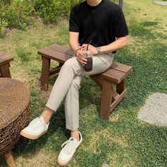 Men’s Outfits With White Shoes, Korean Fashion Men Casual Outfit, Mens Smart Casual Outfits, Rank 1, Classy Outfits Men, Mens Casual Outfits Summer