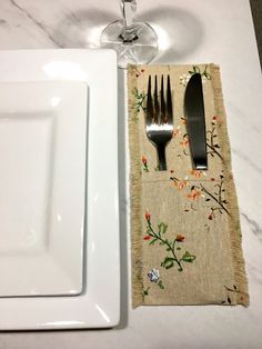 Hello! Here I have a charming country style cutlery holder with a cheerful flower patter. They come in a random pattern, making each one unique, and the securely fringed edges provide a nice frame. I made these from a printed cotton fabric, similar to a fine jute-like fabric,  and they measure  9 and 1/4" long by 3 and  7/8"wide. Cutlery Holder, Random Pattern, Printed Cotton Fabric, Dining Linens, Country Style, Pattern Making, Table Linens, Printed Cotton, Kitchen Dining