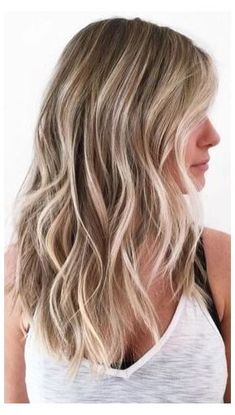 Hair Blonde Highlights Lowlights, Dirty Blonde Hair Color Ideas, Hair Color For Fair Skin, Honey Blond, Balayage Blonde, Dirty Blonde Hair, Beautiful Hair Color, Ombré Hair