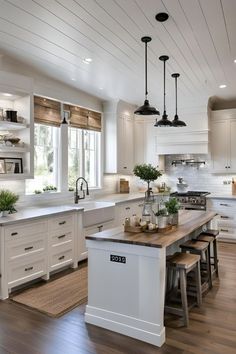 Farmhouse U Shaped Kitchen, Farm Style Modern House, Different Kitchen Ideas, Modern Farmhouse Living Room And Kitchen, Open Floor Kitchen And Dining, Country Home Renovation, Cozy White Kitchen Ideas, Decorated Kitchen Ideas, Minimalistic Farmhouse Decor