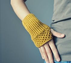 Crochet Wrist Warmers, Crochet Mittens, How To Purl Knit, Yarn Ball