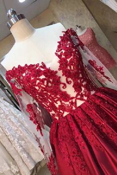 Este vestido puede ser hecho a medida, no hay ningún costo adicional para personalizar el tamaño y el color Long Sleeves Prom Dresses, Prom Dresses A Line, Red Ball Gown, Long Sleeve Ball Gowns, Dresses A Line, Prom Dresses 2017, Junior Prom Dresses, Long Sleeve Prom, Prom Dresses Two Piece