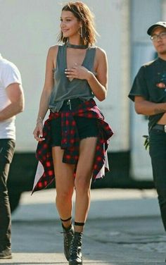 Bella Hadid Style, Music Festival Outfits, Hadid Style, Inspirational Sayings, Festival Looks, Mode Inspo, Dakota Johnson, Bella Hadid