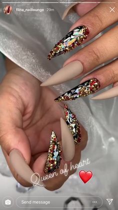 Gold Maximalist Nails, Neon Acrylic Nails, Stilleto Nails Designs, Sky Nails, Stylish Nails Designs, Sassy Nails, Ombre Acrylic Nails, Nails Design With Rhinestones, Nail Designs Glitter