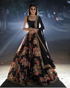 Bridesmaid Indian Designer Black Floral Lehenga Set Organza SFINS0098S – Siya Fashions Zari Lehenga, भारतीय दुल्हन संबंधी, Black Lehenga Choli, Pakistani Lehenga, Black Lehenga