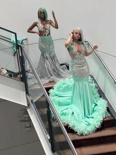 Best Friend Prom Dresses Matching, Unique Prom Colors, Cyan Prom Dresses, White/silver Prom Dresses, Sage Green Prom Dress Black Women, Matching Prom Dresses Best Friend, Light Green Prom Dress Black Women, Teal Prom Dresses Black Women, Light Green Pron Dresses