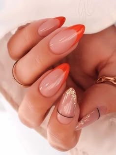 burnt orange and gold glitter french tip nails almond shape Ongles Beiges, Fail Nails, Orange Nail Designs, French Tip Nail Designs, Her Nails, Almond Nails Designs