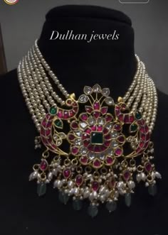 Temple Jewellery Earrings, Bangle Design, Gold Temple Jewellery, Indian Bridal Jewelry Sets, Diamond Earrings Design, Pearl Jewelry Design, Pearl Necklace Designs, Jewelry Set Design, Fancy Jewellery Designs