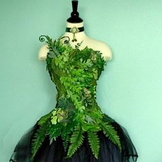 Woodland Fairy Costume. Fairy Costume For Girl, Woodland Fairy Costume, Mother Nature Costume, Ivy Costume, Poison Ivy Costumes, Hallowen Costume, Fairy Clothes, Woodland Fairy, Costumes Ideas