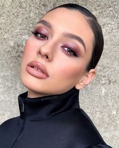 Smokey Mauve Eye Makeup, Mauve Makeup Look Dusty Rose, Mauve Makeup Look, Mauve Makeup, Pink Smokey Eye, Mekap Mata, Pink Eye Makeup, Barbie Makeup, Purple Makeup