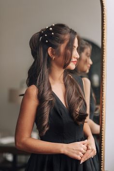 Hairstyles Trending, 2024 Prom, Chic Hairstyles, Holiday Hairstyles, Hairdo For Long Hair, Prom Hairstyles, Winter Hairstyles, Stylish Hair