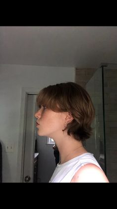 Short Layers Short Hair With Bangs, Short Hair Women Layers, Short Unstyled Haircuts, Straight Hair Short Layers, Short Layered Haircuts Straight Hair, Super Short Layered Hair, Short Flat Hair, Masc Haircuts For Women Straight Hair, Short Layered Straight Hair