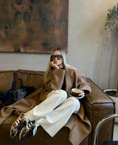 Cozy Inspiration, Tennis Outfits, Oldest Daughter, Latina Outfits, Style Désinvolte Chic, Fall Mood, Mode Zara, Autumn Fits, Estilo Preppy